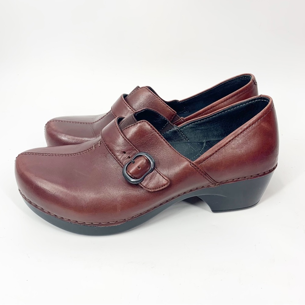 Dansko Tamara Burnished Berry Leather Clogs Size 40 (9.5-10)